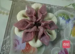 Illustration of how to make flower steamed buns 13