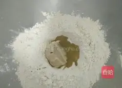 Illustration of how to make meat buns 1