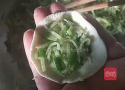 Illustration of how to make radish stuffed dumplings 6