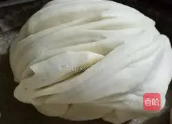 Illustration of how to make steamed buns 15