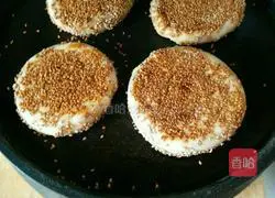 Illustration of how to make mahjong sesame pancakes 9