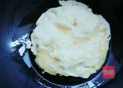 Illustration of how to make broad bean rice fried rice 2