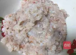 Illustration of how to make three fresh wontons 1