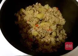 Potato braised rice recipe 11