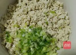 Illustration of how to make mushroom and tofu buns 4