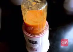 Illustration of how to make pumpkin steamed buns 2