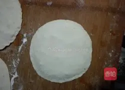 Illustration of how to make walnut brown sugar pancakes 4