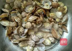 Illustration of how to make Sophora buns 5