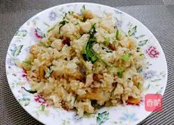 Illustration of how to make salted fish and chicken fried rice 6