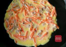 Carrot Beef Illustration of how to make egg pancake (baby food supplement) 5