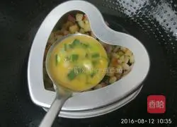 Illustration of how to make ham, diced egg pancakes (for two people) 11