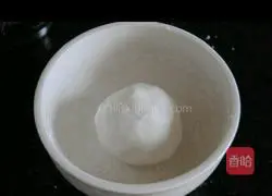 Illustration of how to make cute monkey peanut glutinous rice balls 6