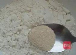 Illustration of how to make milk-flavored steamed buns and salt and pepper rolls 2