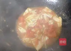 Illustration of how to make fried noodles with tomato, egg, cabbage and cabbage 5