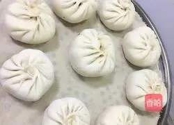Illustration of how to make vegetarian steamed buns 8