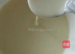 Illustration of how to make crispy green onion pancakes 1