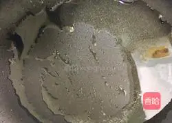 Illustration of how to make stir-fried noodles with leek seedlings, foie gras and eggs 8