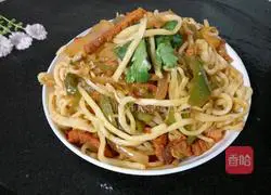 Illustration of how to make fried noodles 15