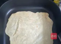 Illustration of how to make hand-shredded cake 17