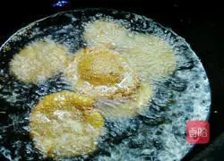 Illustration of how to make pumpkin cake 10