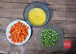 Illustration of how to make slap fried rice 3