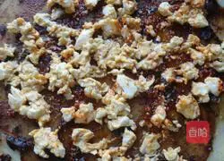 Illustration of how to make ham and egg pancakes 9