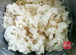 Illustration of how to make cabbage dumpling wrappers 4