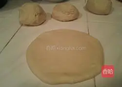 Illustration of how to make leek and egg buns 3