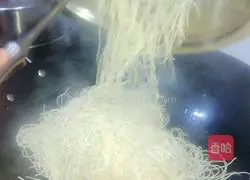 Illustration of how to make steamed noodles 8