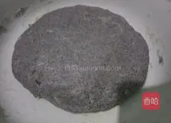 Black Illustration of making rice cakes 4