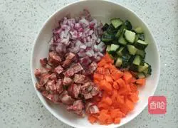 Illustration of how to make sausage fried rice 2