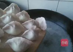 Illustration of making sophora dumplings 16