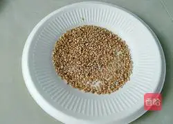 Illustration of how to make dough drum cakes 7