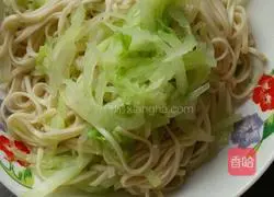 Illustration of how to mix noodles 4 