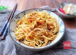 Illustration of how to make cold noodles with shredded chicken 8
