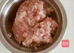 Illustration of how to make wonton soup 2