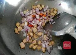 Pineapple Chicken Fried Rice Recipe Illustration 5