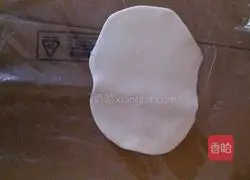 Illustration of how to make scallion pancakes 3