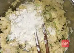 Illustration of how to make scallion-flavored bean dregs egg pancake 2