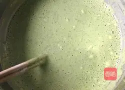 Illustration of how to make shredded potato and spinach pancakes 2