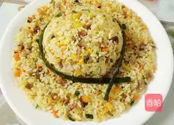 Illustration of how to make small straw egg fried rice 11
