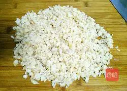 Illustration of making dumplings stuffed with lotus root 7