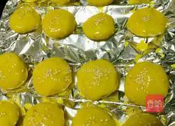 Illustration of how to make baked cheese hash browns 5