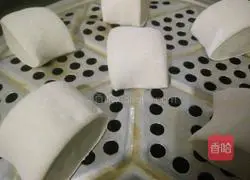 Illustration of how to cut sweet steamed buns 6