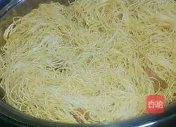 Illustration of how to make steamed noodles 11