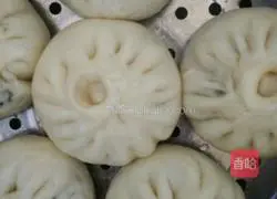 Illustration of how to make plain steamed buns 15