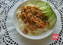 Illustration of how to make Xiangpiaopiao noodles 8
