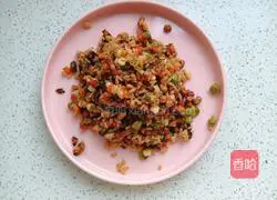Illustration of how to make fried rice with minced meat 11