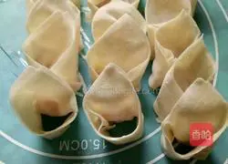 Illustration of how to make seaweed wontons 6