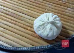 Illustration of how to make pork buns 12